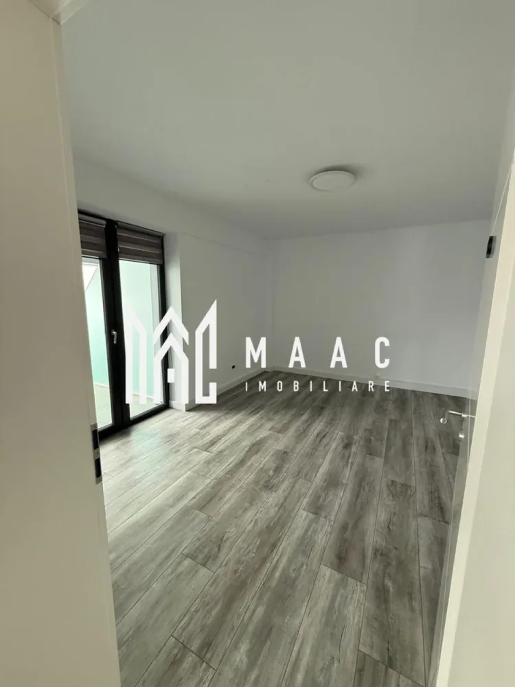 Apartament 3 camere| Calea Dumbrăvii | 2 Balcoane | Parcare - MAAC Imobiliare vă propune spre închiriere un apartament spațios și bine compartimentat care poate fi folosit atat ca locuinta cat si ca spatiu comercial , situat pe Calea Dumbrăvii, într-o zonă apreciată pentru accesibilitate și confort.

Imobilui are o suprafață utilă de 82 mp și este amplasată la etajul 1 al unui imobil dotat cu lift.
Apartamentul beneficiază de două balcoane, precum și de loc de parcare propriu.

• Suprafață utilă de 82 mp
• Etaj 1
• 2 balcoane
• Loc de parcare inclus
• Zonă accesibilă și bine conectată
• Compartimentare practică și spațioasă

Pentru mai multe detalii, vă rugăm să menționați telefonic că ați văzut anunțul cu CP3082481