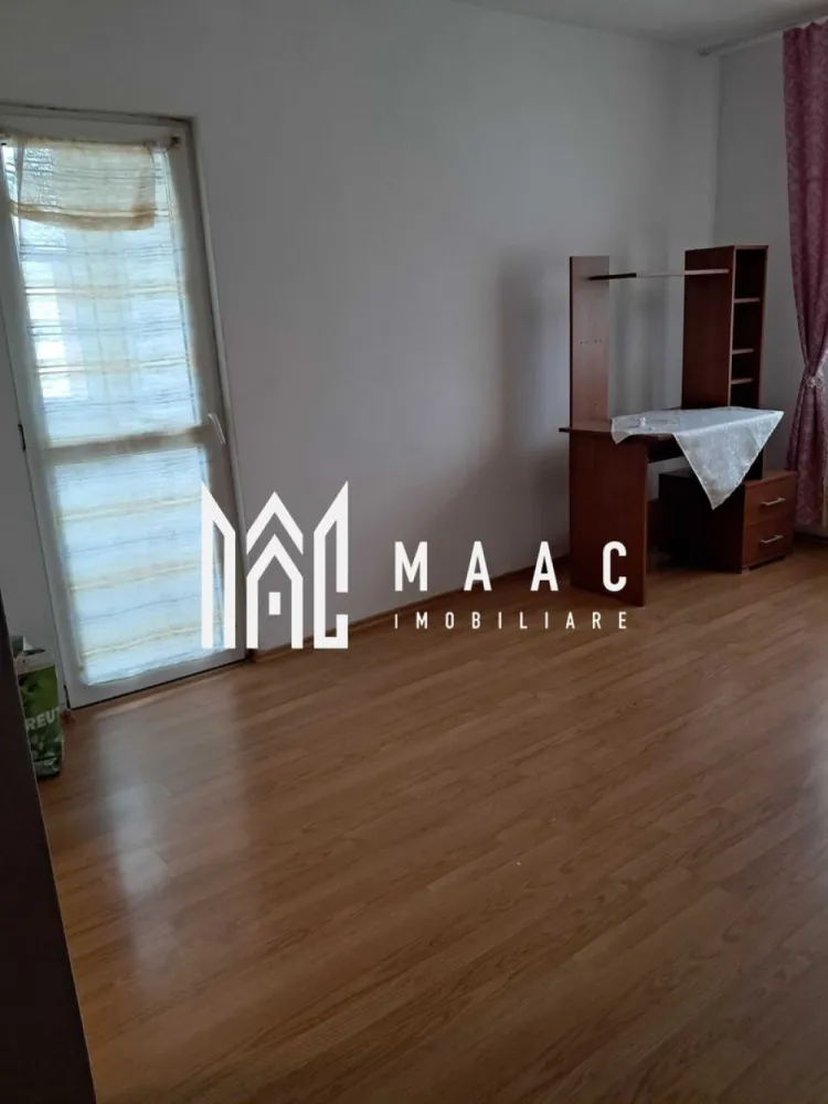 Garsoniera | etaj 5 mansarda | Ostroveni | 31 mp | - MAAC Imobiliare vă propune spre vânzare o garsonieră spațioasă, situată în cartierul Ostroveni, pe Aleea Gladiolelor, într-o zonă liniștită și bine conectată la principalele puncte de interes ale orașului. Proprietatea este amplasată la etajul 5 – mansardă și reprezintă o alegere excelentă atât pentru locuit, cât și pentru investiție.
Cu o suprafață de 37 mp, garsoniera oferă un spațiu generos și bine compartimentat, ideal pentru confortul de zi cu zi.
Caracteristici:
Garsonieră situată în Ostroveni
Aleea Gladiolelor
Suprafață de 37 mp
Etaj 5 – mansardă
Compartimentare practică și luminoasă
Ideală pentru locuit sau investiție
Compartimentare:
Cameră spațioasă
Bucătărie
Baie
Hol de acces
Avantaje:
Zonă liniștită și apreciată
Acces rapid către magazine, școli și transport public
Suprafață generoasă pentru o garsonieră
Potrivită pentru închiriere sau locuință personală
Costuri eficiente de întreținere
Pentru mai multe informații și programarea unei vizionări, echipa MAAC Imobiliare vă stă la dispoziție.ID 3094603