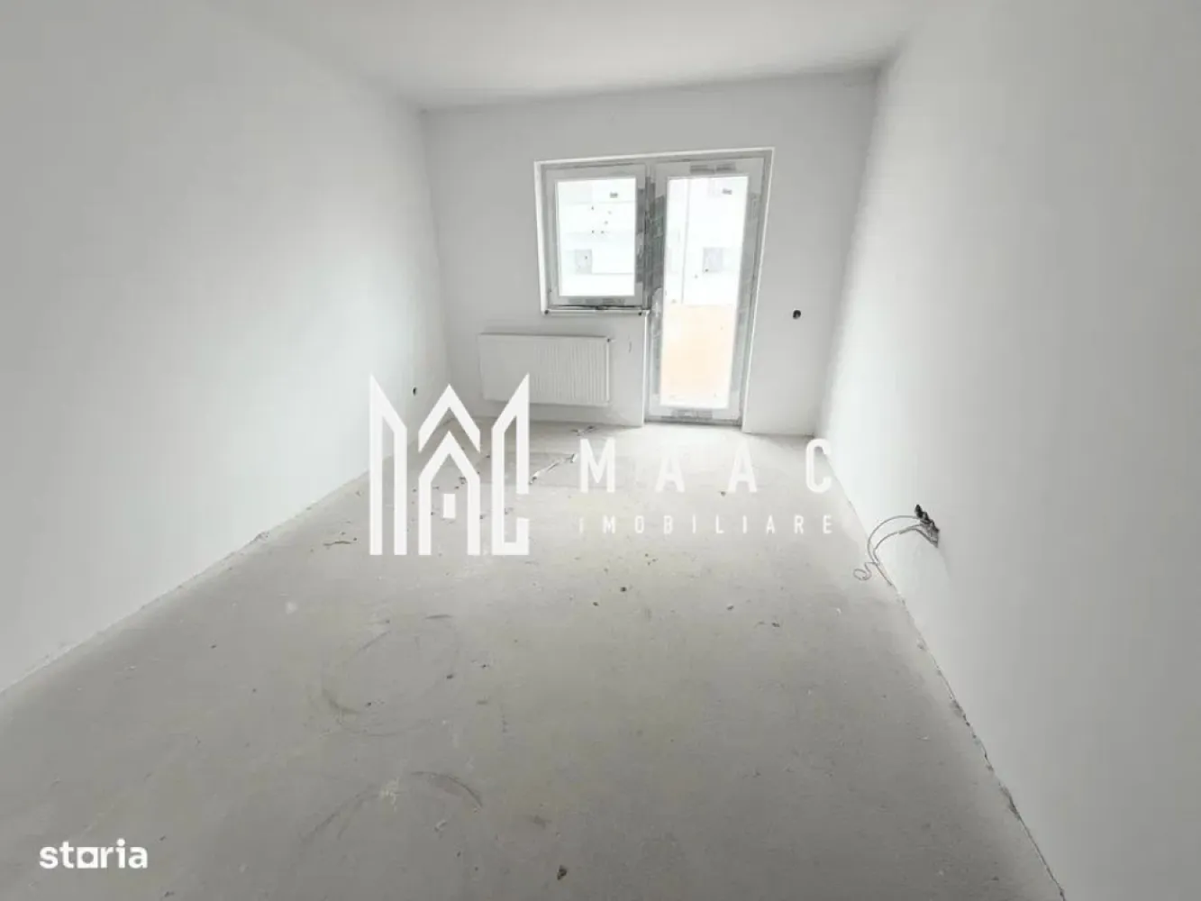 Apartament 3 camere | 74 mp | 2 băi | 2 balcoane | Calea Cisnădiei - MAAC Imobiliare vă propune spre vânzare un apartament cu 3 camere, situat la etajul 1 al unui imobil cu regim redus de înălțime (P+2), cu doar 2 apartamente pe palier, construcție nouă, în zona Calea Cisnădiei, pe strada Dorului, la aproximativ 3 minute de Lidl.

 Detalii proprietate
Suprafață utilă: 74 mp
Compartimentare: hol, bucătărie separată, living, 2 dormitoare, 2 băi, spațiu de depozitare
2 balcoane cu acces din living și dormitoare
Etaj: 1/2

Beneficii
1 loc de parcare inclus în preț
Imobil intabulat
Se vinde conform prezentării

 Avantaje
Zonă liniștită, cu acces rapid către oraș
Construcție nouă, imobil cu puține apartamente
Aproape de magazine și puncte de interes
📞 Pentru mai multe detalii și programarea unei vizionări, menționați telefonic ID-ul anunțului:CP3096881