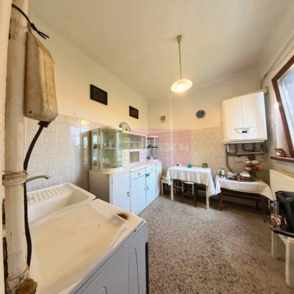Apartament 3 camere in vila Cotroceni.
