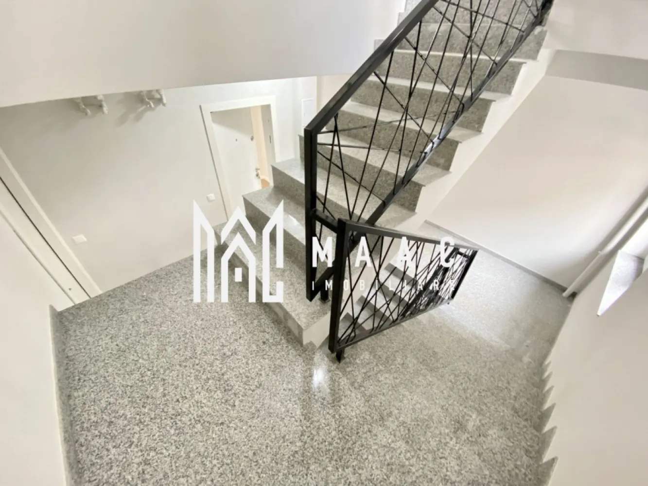 Penthouse I 4 Camere I INTABULAT I 0% Comision