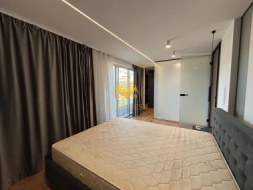 Penthouse mobilat lux, parcare, AC, bloc nou, Semicentral, zona Horea