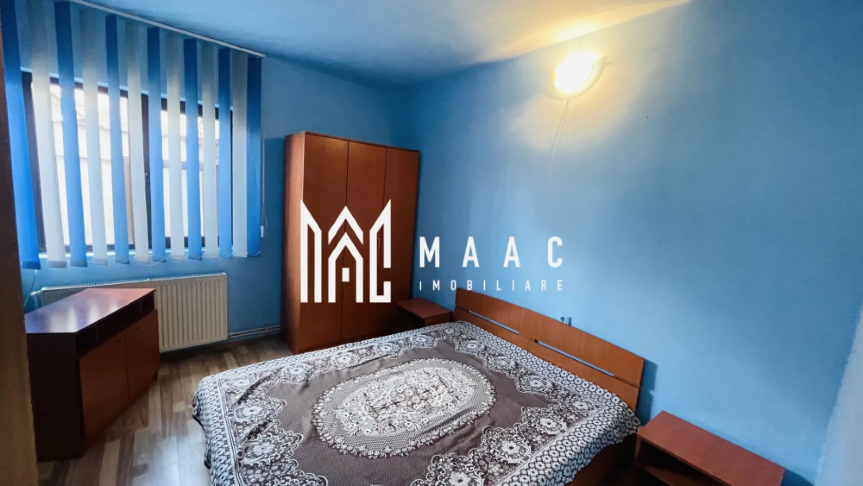 Vila 9 camere I 370 MP I Curte 500 MP I Zona Turnisor I 5 Bai - MAAC Imobiliare va propune spre vanzare vila situata in Turnisor.

Imobilul are o suprafata utila de 360 mp, compartimentat in 2 livinguri, 4 dormitoare, 5 bai, 2 garsoniere.

Imobilul are un teren de 700 mp, amprenta casei fiind de 200 mp, curte libera fiind de 500 mp.

Vila este intr-o zona linistita, aproape de toate centrele comerciale din Turnisor, gradinite, scoli.

Pentru mai multe detalii astept telefonul dumneavoastra cu specificatia ca ati vazut anuntul CP1478887.