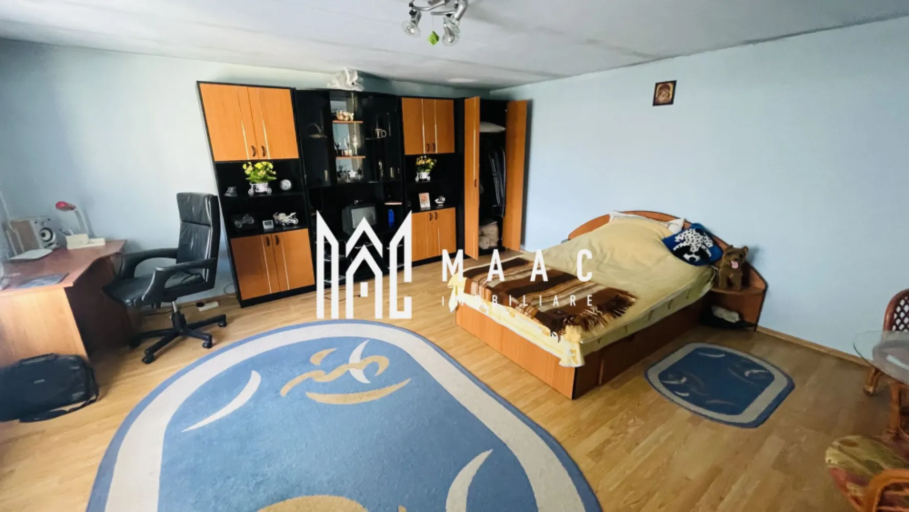 Vila 9 camere I 370 MP I Curte 500 MP I Zona Turnisor I 5 Bai