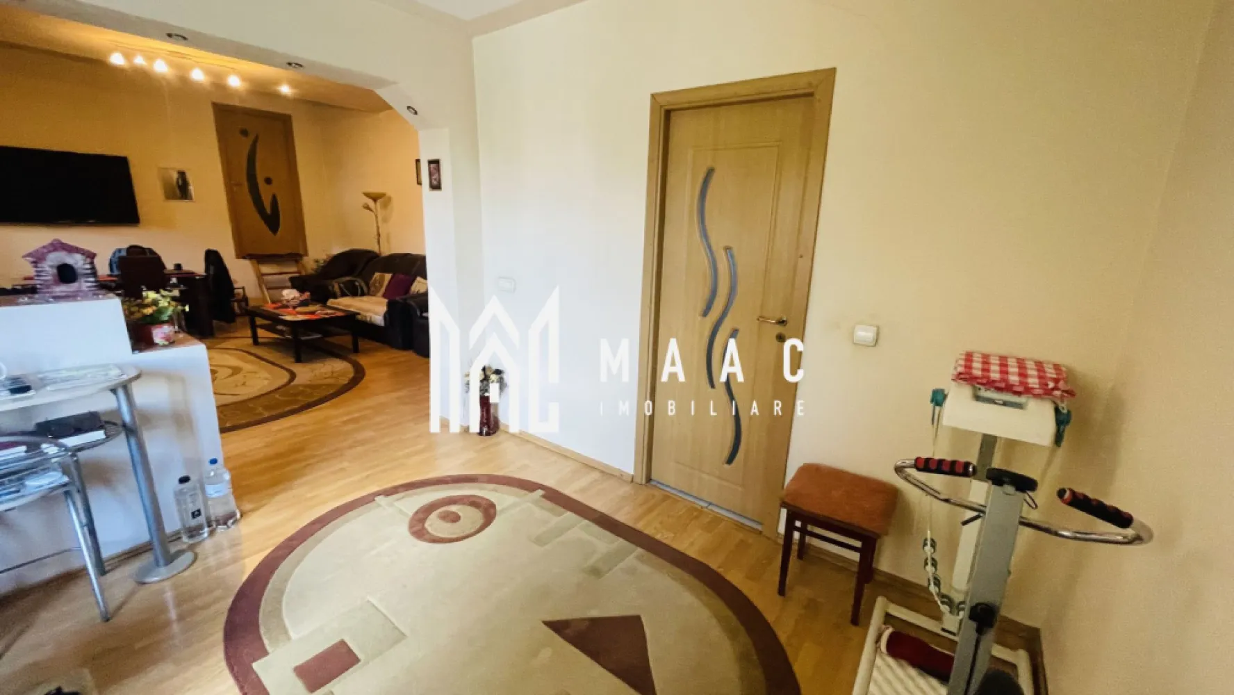 Vila 9 camere I 370 MP I Curte 500 MP I Zona Turnisor I 5 Bai