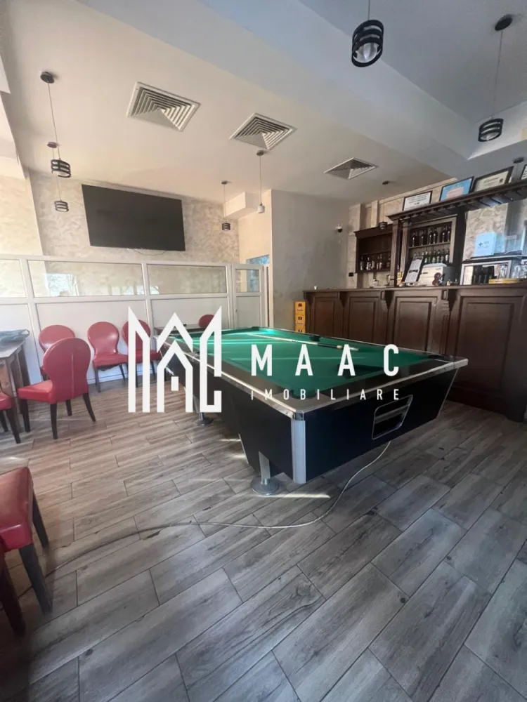 Spatiu comercial | Nord - Spațiu comercial de vânzare – zonă Nord | 69 mp utili | vitrină stradală | vad comercial MAAC Imobiliare oferă spre vânzare spațiu comercial situat în zona Nord, într-o locație cu vad comercial foarte bun, pretabil pentru orice tip de activitate: magazin, salon, cabinet, birou, cafenea, servicii etc. Detalii spațiu: * Suprafață utilă: 69 mp * Vitrină stradală generoasă, aproximativ 10 m, cu vizibilitate excelentă * Acces direct din stradă * Grup sanitar propriu * Terasă, ideală pentru activități comerciale sau de relaxare Avantaje cheie: * Zonă intens circulată, pietonal și auto * Vizibilitate foarte bună și expunere maximă * Spațiu versatil, ușor adaptabil * Potrivit atât pentru desfășurarea propriei activități, cât și pentru investiție Proprietate ideală pentru antreprenori sau investitori care caută un spațiu cu potențial comercial ridicat. Pentru mai multe informații și programarea unei vizionări, vă rugăm să ne contactați. MAAC Imobiliare – partenerul tău de încredere în imobiliare. id: CP2870744 }}