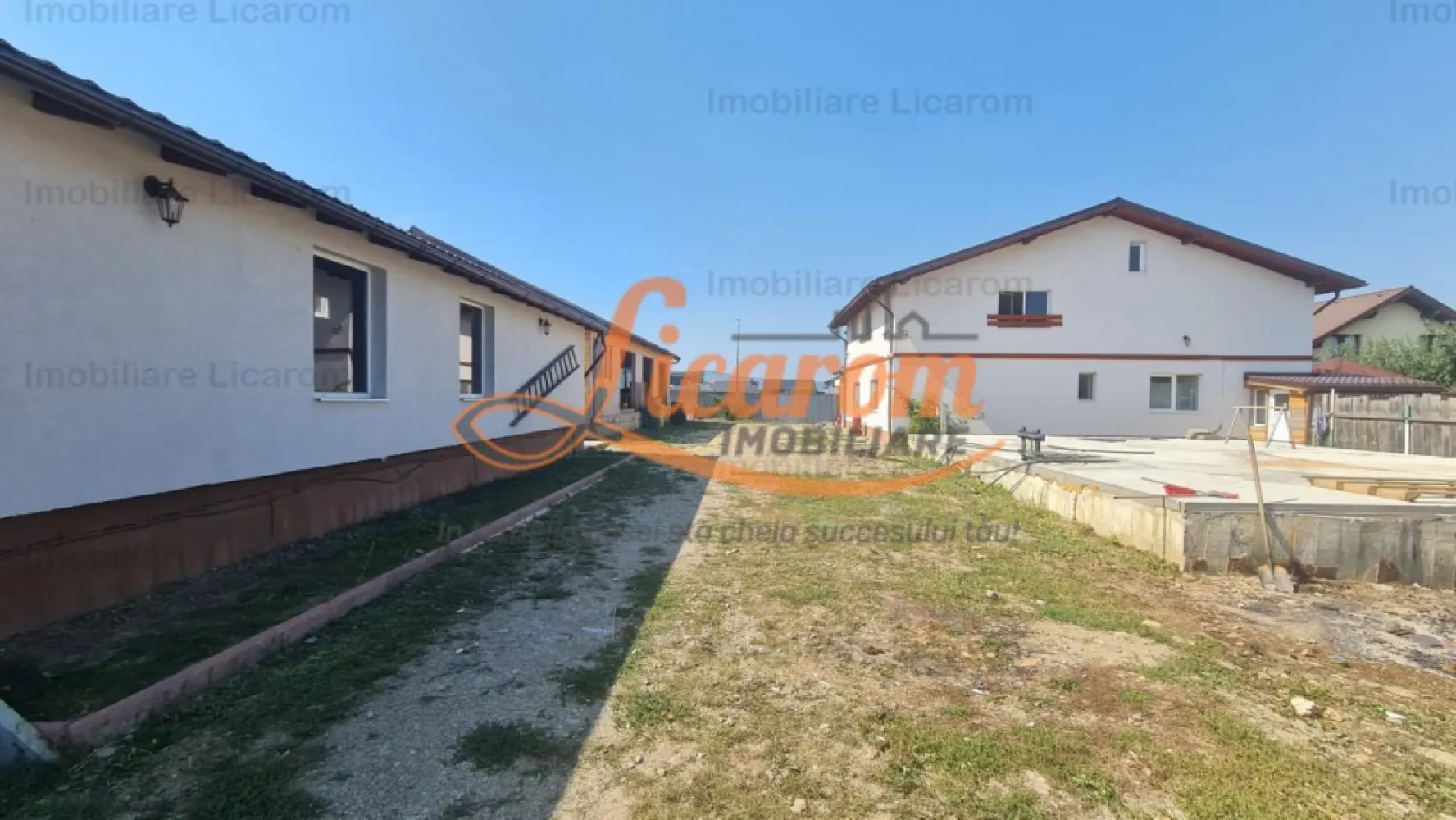Proprietate in Cristian cu trei constructii+o fundatie,450000euro - Agentia Licarom Imobiliare propune spre vanzare o proprietate ideala ptr investitii . Pe o suprafata de teren de 1350 mp se afla doua case cu fundatie de beteon si structura din lemn : 
 - O casa este dispusa pe P+M cu amprenta de 120 mp, si are la parter trei dormitoare , o baie cu wc ,dusuri , hol terasa iar la mansarda cinci dormitoare ,o baie , hol si terasa bransata la gaz curent ,apa , canal dotata cu centrala proprie, geamuri termopan . 
- A doua casa are amprenta de aproximativ 50mp , este dispusa doar pe parter si este compusa din doua camere , bucatarie si baie .
Pe acest teren se mai afla o a treia constructie la rosu cu amprenta de 140 mp fundatie beton si structura din lemn care este in curs de amenajare interioara.
Tot pe acest teren mai este turnata o fundatie din beton cu beci avand amprenta de 120 mp .Toate cele patru constructii sunt bransate la gaz . Proprietatea dispune de apa , canal, gaz , curent si dispune de panouri fotovoltaice cu putere instalata de 20 kw,care produc zilnic cca 100 kw , camere de supraveghere si o bucatarie de vara tip foisor inchisa .
Constructiile sunt foarte eficiente energetic consumul la utilitati fiind foarte redus.
Proprietatea este conceputa pentru a fi inchiriata la muncitori si este utilizata ca atare,fiind purtatoare de profituri.
Pretul pentru TOATA proprietatea este de 450000 euro .Pentru detalii si programari in vederea vizionarii sunati la telefon 741059397 Consultant imobiliar Calin si 0723985424 Consultant imobiliar Liliana.