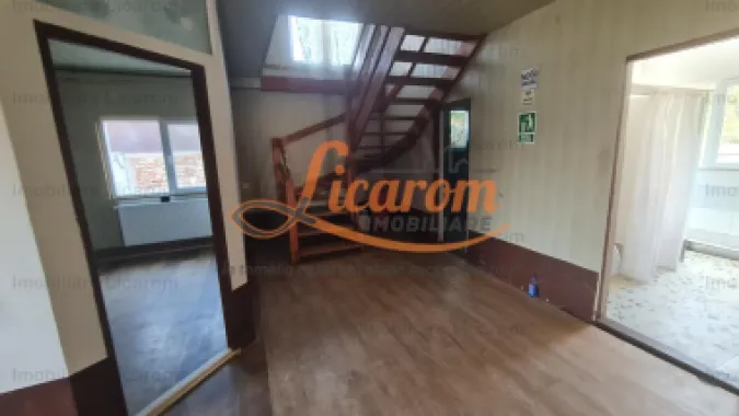 Proprietate in Cristian cu trei constructii+o fundatie,450000euro