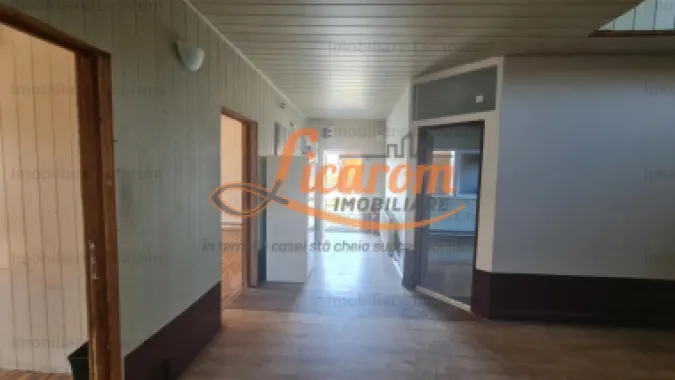 Proprietate in Cristian cu trei constructii+o fundatie,450000euro