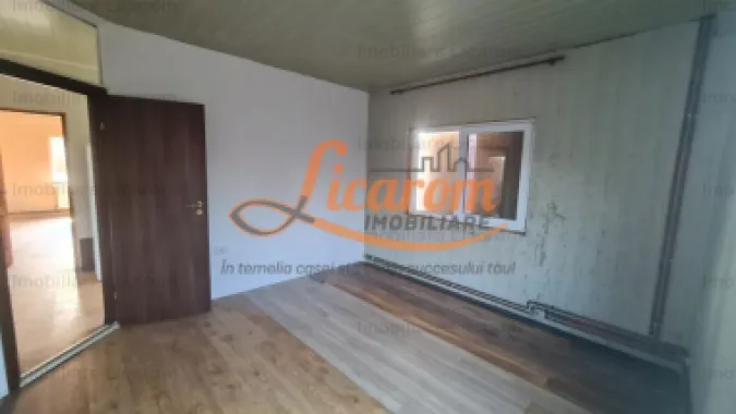 Proprietate in Cristian cu trei constructii+o fundatie,450000euro