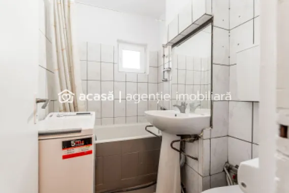 Apartament cu 3 camere, etaj 2 – Zona Vlaicu, Lebăda - COMISION 0