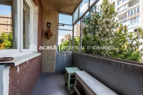 Apartament cu 3 camere, etaj 2 – Zona Vlaicu, Lebăda - COMISION 0
