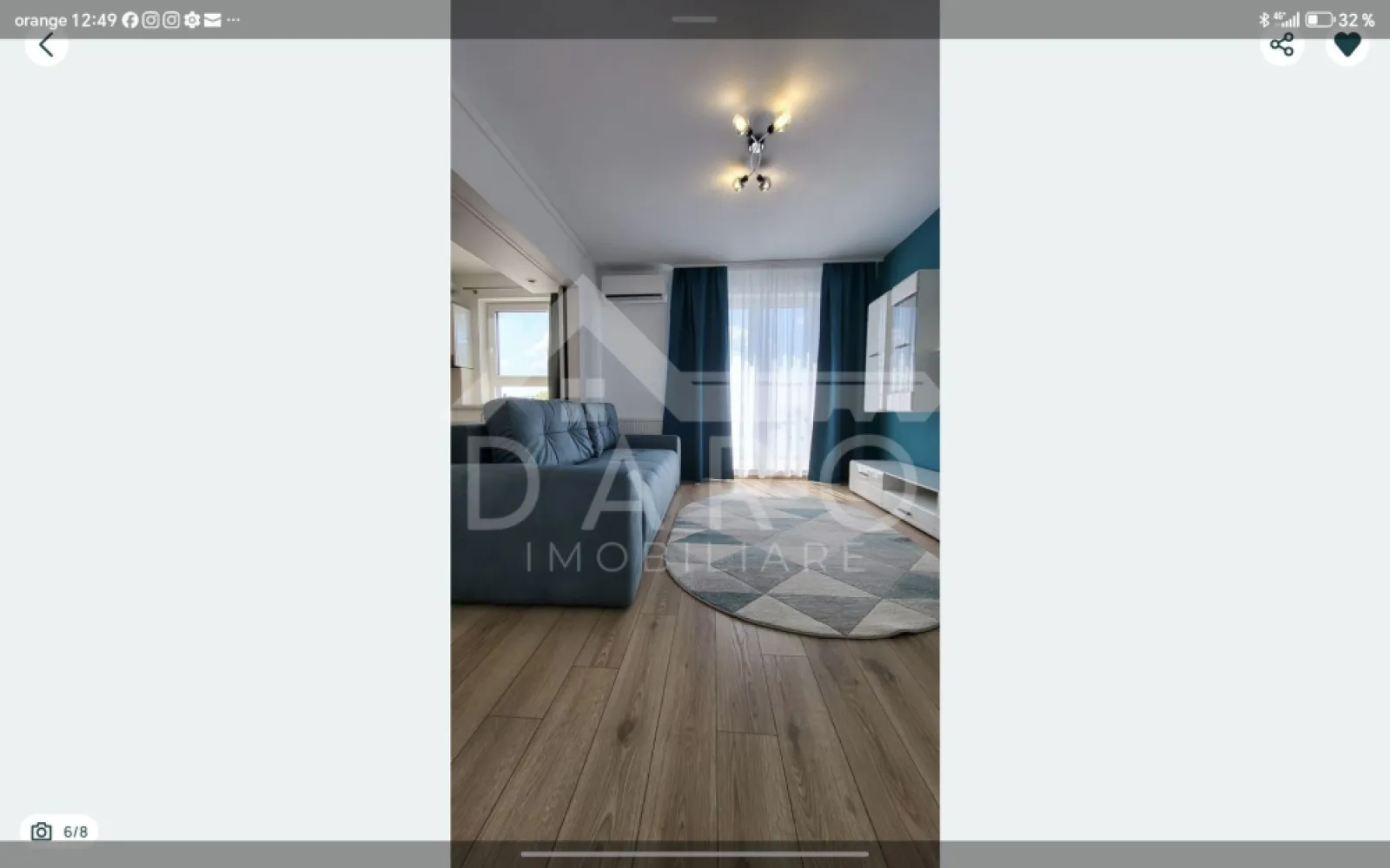 Vănd apartament cu o camera la Maurer - VÂND apartament cu o camera decomandat (STUDIO) în complex MAURER, complet mobilat si UTILAT modern, lux. Apartamentul este compus dintr-o cameră si bucătărie (open space, dar care pot fi separate printr-un perete glisant, cu telecomandă, in living și bucătărie separate) respectiv hol, baie generoasă , debara si balcon.
Se vinde complet mobilat, cu mobilier de calitate superioara si aparatură electrocasnica( plită, cuptor electric, frigider, mașină de spălat performanta.) De asemenea, Studioul este dotat cu aer condiționat. 
Apartamentul deține o boxă la subsolul imobilului. 
Separat, se poate achiziționa un loc de parcare exterior, la prețul de 6000 de euro.