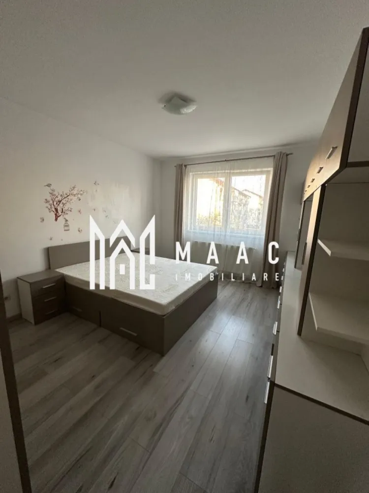 Apartament 2 camere | Decomandat | Mobilat și utilat | Etaj 2/3 | Arhitectilor - Maac Imobiliare prezintă spre vânzare un apartament cu 2 camere, decomandat, situat în cartierul Arhitecților Proprietatea este amplasată la etajul 2 din 3 al unui imobil construit în anul 2016, cu o suprafață utilă de 50 mp, la care se adaugă un balcon de 4 mp. Apartamentul se vinde complet mobilat și utilat, exact cum se vede în fotografii, fiind ideal atât pentru locuință personală, cât și pentru investiție. Blocul este izolat termic și se află într-o zonă liniștită, cu acces facil către supermarketuri și alte puncte de interes. În preț este inclus și un loc de parcare privat, situat în fața blocului. Se acceptă și credit ipotecar Pentru mai multe informații, vă rugăm să menționați ID-ul anunțului CP2491076 }}