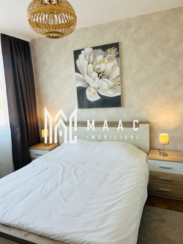 Apartament 3 camera | Renovat | Modern | Balcon | Central - MAAC Imobiliare propune atentiei dumneavoastra un apartament cu 3 camere renovat, complet mobilat si utilat, in zona Centrala/ Milea (la 5-7 minute de inima orasului Sibiu - Piata Mare). Locuinta este situata la etajul 2/4 si este alcatuita din 2 dormitoare , living, bucătărie , baie si balcon. Mmobilat în întregime cu mobila nouă, iar bucatarie are toate electrocasnicele noi. Apartamentul dispune de 2 televizoare și mașina de spălată haine nouă. Din living se iese într-un mic balcon. Apartamentul este bine izolat și dispune de încălzire cu centrala proprie. Conexiune la internet prin RCS/ RDS contra cost. Finisaje si mobilier de calitate buna, ambient placut. Se percepe o chirie in avans si garantie in cuantumul unei chirii lunare. Se inchiriaza pe o perioada de minim 12 luni. Nu se accepta cu animale de companie. Pentru mai multe detalii sau pentru a programa o vizionare, va rugam specificati telefonic ID: CP2612158 }}