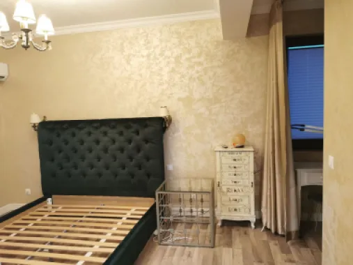 Penthouse , zona Isu
