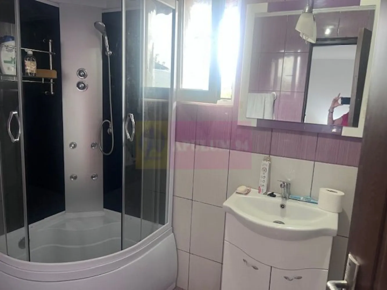Casa parter+etaj Soseaua Giurgiului- Ferentari.