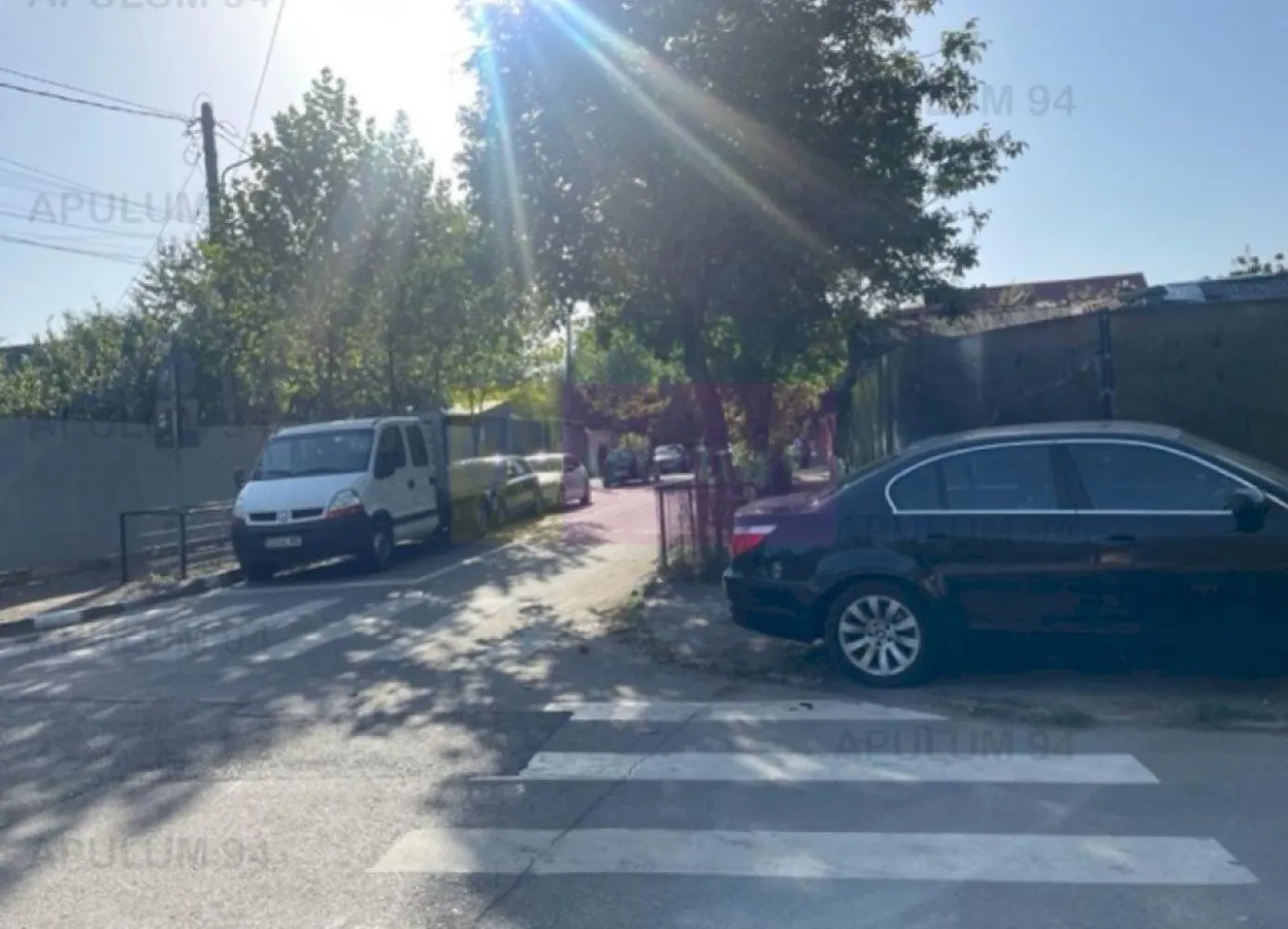 Teren Straulesti. - Compania imobiliara Apulum 94 va propune un teren situat in zona Straulesti, langa padure. 
Strada este asfaltata, lata .
Terenul este situat pe colt, avand 2 deschideri, una de 30 ml si cealalta de 11,38 ml.
Utilitatile sunt pe strada, in fata terenului.
Pentru vizionare si mai multe detalii nu ezitati sa ma contactati pe nr 0733683446- Laura Ionescu.