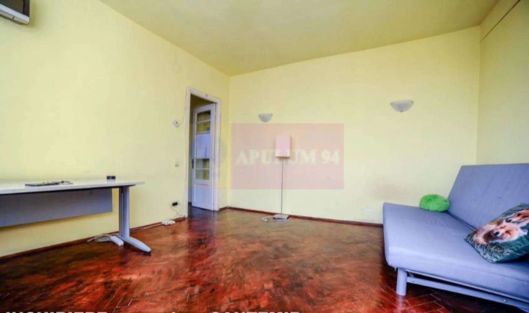 Garsoniera Cantemir - Budapesta. - Compania imobiliara Apulum 94 va propune o garsoniera situata intr-o zona foarte buna a Bucurestiului- respectiv Bd Dimitrie Cantemir- Budapesta. 
Imobilul este din 1928- cu urgenta 2, dar este o cladire foarte solida din beton.
Garsoniera se afla la etajul 5/5, este decomandata, cu impartire foarte buna. 
Vederea este intr-o curte interioara unde este mai multa liniste.
Incalzirea se face cu centrala termica pe gaze, are termopan, gresie, faianta, parchet, dar mai necesita renovare.
Garsoniera este libera si se poate preda imediat.
Pentru vizionare si mai multe detalii nu ezitati sa ma contactati pe nr 0733683446- Laura Ionescu.
Comisionul agentiei este 3%+ tva.