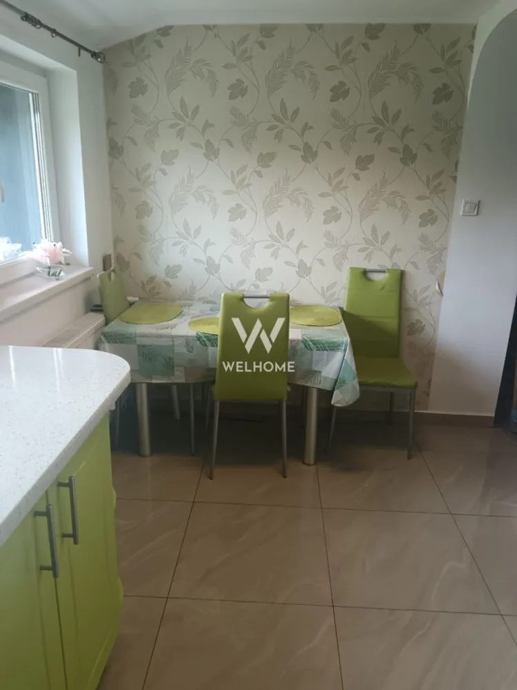 Casă individuală cu 2 apartamente separate, teren 650 mp, garaj și terasă