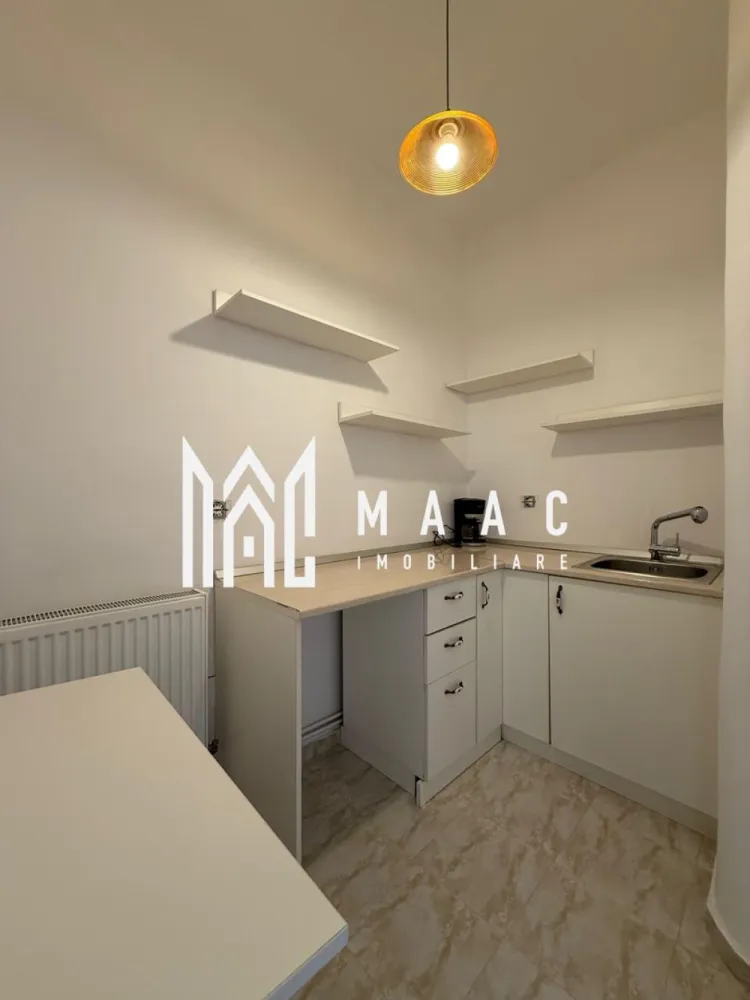 Spatiu comercial /birouri I 3 incaperi I Pivnita I Terezian