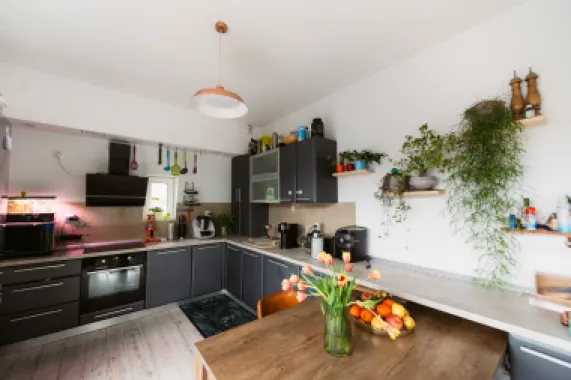 vand apartament la etaj retras tip penthouse