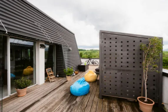 vand apartament la etaj retras tip penthouse