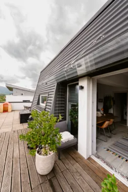 vand apartament la etaj retras tip penthouse