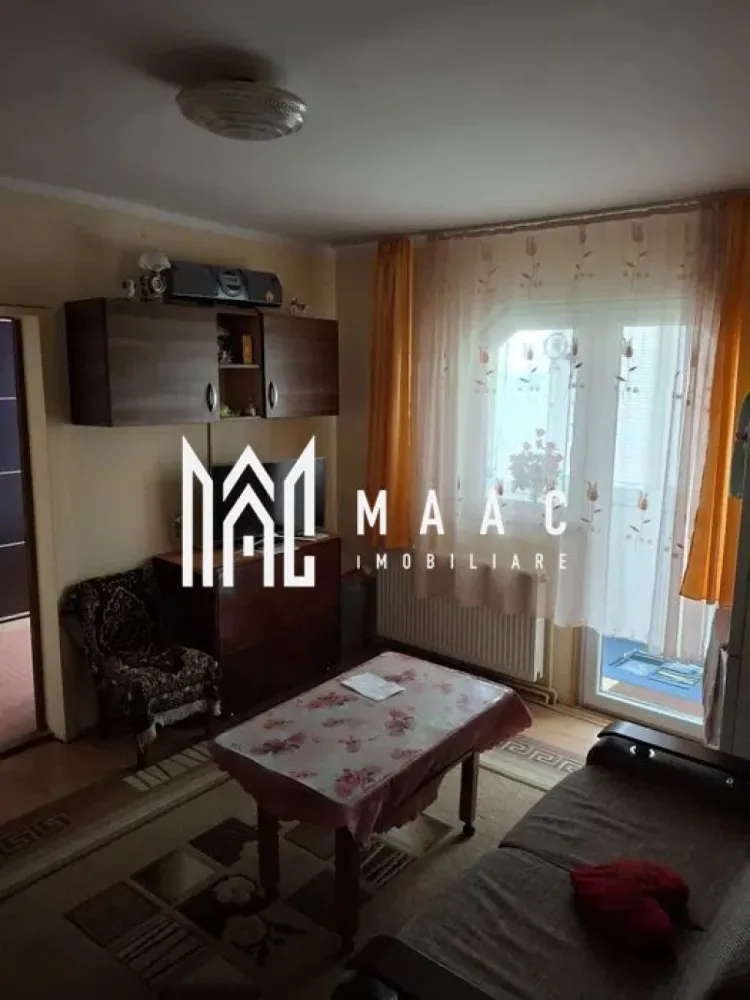 Apartament 2 camere | 37 MPU | Etaj 4 | Balcon | Hipodrom 3 - MAAC Imobiliare vă propune spre vânzare un apartament cu 2 camere, situat în zona Hipodrom III, într-o zonă bine conectată și cu acces facil la punctele de interes ale orașului. Detalii proprietate: Suprafață utilă: 37 mp Compartimentare: semidecomandată Etaj: 4 din 4 Balcon închis cu geamuri termopan Apartament acoperit cu poliglas Dotări și finisaje: Centrală termică proprie Vaillant TurboTec Izolație termică Bucătărie finisată cu gresie și faianță Hol finisat cu gresie și faianță Ușă metalică la intrare Apartament bine întreținut Avantaje zonă – Hipodrom III: Aproape de magazine, școli, farmacii Acces rapid la mijloacele de transport în comun Zonă potrivită atât pentru locuire, cât și pentru investiție Pentru mai multe detalii precizati telefonic ca ati vazut anuntul cu ID: CP2867237 }}