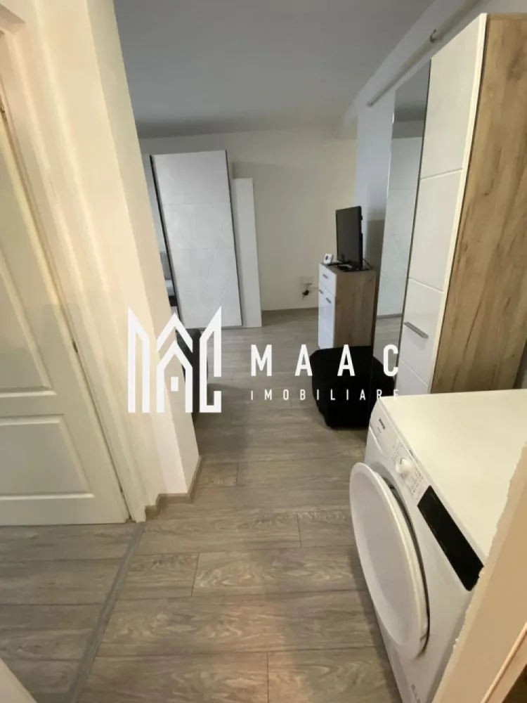 Apartament 1 camera | Etaj 1 | Balcon | Loc de parcare | Selimbar - MAAC Imobiliare vă propune spre vânzare un apartament cu 1 cameră, situat în Șelimbăr, într-o zonă bine conectată și căutată, potrivit atât pentru locuire, cât și pentru investiție. Detalii proprietate: Suprafață utilă: 37 mp Balcon: 5 mp Compartimentare: cameră spațioasă bucătărie separată baie generoasă balcon Loc de parcare privat inclus Dotări și stare: Apartamentul este complet mobilat și utilat, gata de mutare Există posibilitatea de recompartimentare în living cu bucătărie open-space și dormitor separat Avantaj investițional: Apartamentul este în prezent închiriat Se pot prelua chiriașii, asigurând randament imediat Pentru mai multe detalii precizati telefonic ca ati vazut anuntul cu ID: CP2867287 }}