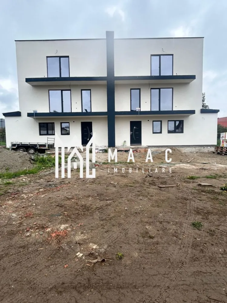 Duplex modern | 4 camere | Zona Gusterita | Comision 0 - De vanzare casa tip duplex cu 4 camere decomandate , 2 bai, terasa si cu un teren de 217 mp .

Casele se vor preda in vara anului 2026 , exteriorul la cheie iar la interior la alb cu centrala si incalzire in pardoseala.

Compartimentare:

- 4 camere
- 3 dormitoare decomandate fiecare cu iesire pe terasa
- bucatarie separata ( dispune de camara)
- living cu iesire pe terasa de 10 mp
- 2 bai

Beneficii:

- zona linisita de case
- total decomandat
- camere spatioase si luminoase
- terasa mare la etajul retras 25 mp
- instalatie pregatita pentru panouri fotovoltaice

Pentru mai multe detalii, vă rugăm să menționați ID: CP2993478.