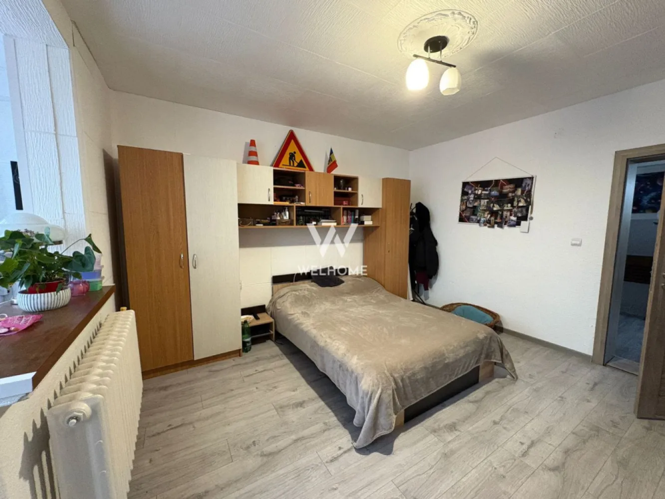 Casa tip duplex - 4 camere, balcon si curte proprie - Zona Lazaret