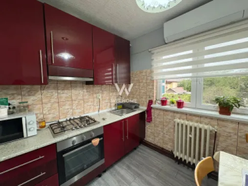Casa tip duplex - 4 camere, balcon si curte proprie - Zona Lazaret