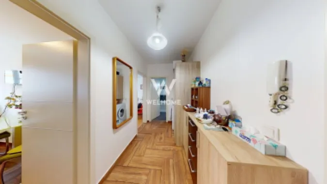 Apartament decomandat, 2 camere, balcon, boxa - Avangarden