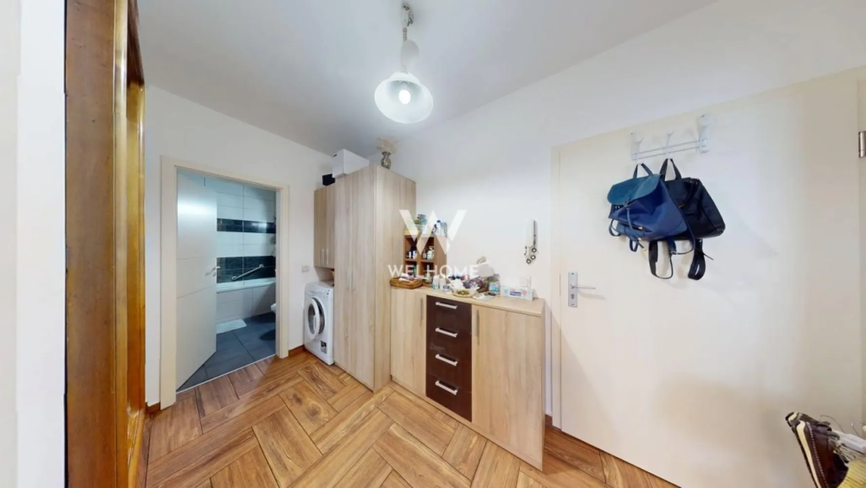 Apartament decomandat, 2 camere, balcon, boxa - Avangarden