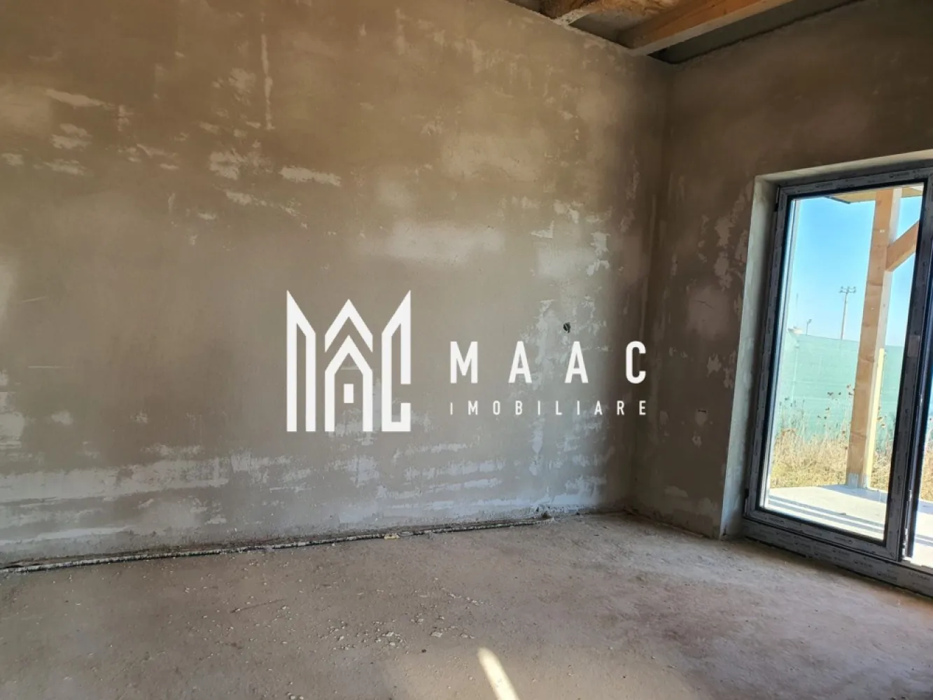 Casă modernă 3 camere | 350 mp teren I Cristian - MAAC Imobiliare vă propune spre vânzare o casă modernă, situată în Cristian, într-o zonă liniștită și bine dezvoltată. Proprietatea este ideală pentru o familie care își dorește confort, spațiu și posibilitatea de a-și personaliza interiorul după propriul gust. Locuinta cuprinde: living, 2 dormitoare, hol, baie cu geam, bucătărie separată, cu ieșire pe terasa generoasă, acoperită. Casa se vinde: la gata in exterior, la gri la interior sau la cheie, la cerere, în funcție de preferințele cumpărătorului (contra cost) Construcția este realizată cu materiale de cea mai bună calitate, iar compartimentarea este practică și eficientă, ideală pentru viața de familie. Racordată la toate utilitățile Finisaje exterioare complete Posibilitate de personalizare a finisajelor interioare Teren de 350 mp, ideal pentru grădină, zonă de relaxare sau loc de joacă Terasă acoperită, perfectă pentru petrecerea timpului în aer liber Locație: Cristian, jud. Sibiu — zonă apreciată, cu acces rapid către Sibiu și facilități esențiale. Contactează-ne pentru mai multe detalii sau informații, specificați ca ați văzut anunțul cu ID: CP2854753! }}