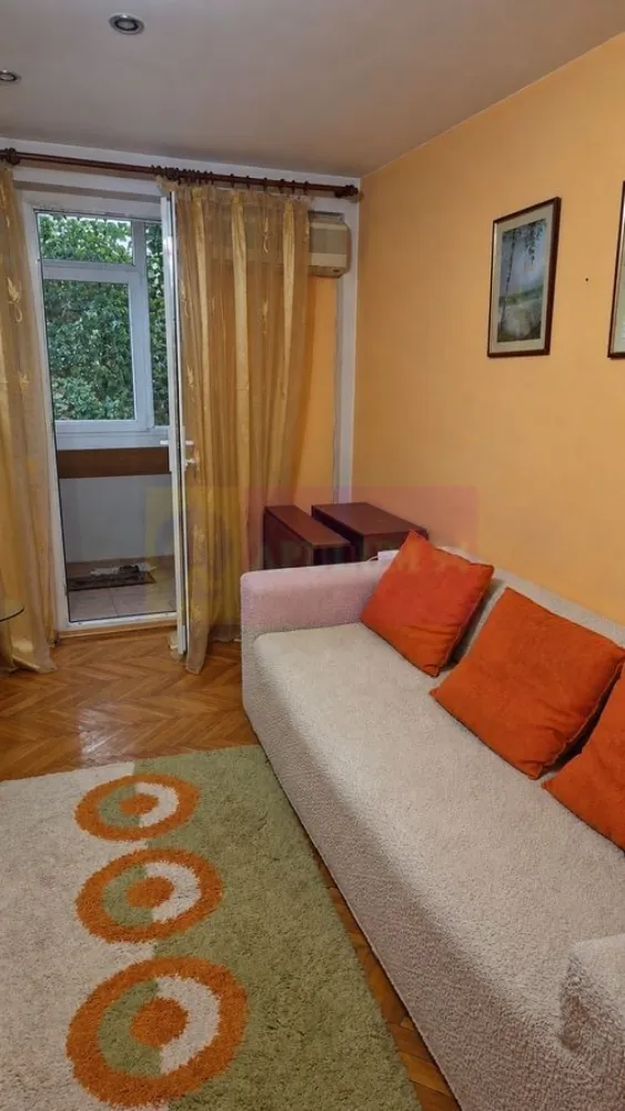 Apartament 3 camere, la parc IOR - Agentia Imobiliara Apulum 94, va ofera spre vanzare
Apartament langa Parcul IOR – ideal pentru o familie cu copii
• Bloc din 1966, anvelopat, structura beton armat, spatiul necesita imbunatatiri sau renovare. 
• Etaj 1 din 10, cu lift 
• 65,8 mp utili / 73,5 mp total cu balcon si logie 
• Bucatarie patrata, generoasa 
• 1 baie 
• Termopane, aer conditionat, repartitoare, apometre 
• Acte la zi cu certificat energetic, cadastru, intabulare, asigurari atat obligatorie cat si facultativa
• Apartament asigurat impotriva cutremurelor, blocul nu se afla pe lista de risc seismic 
Pret : 132 000 euro, negociabil.