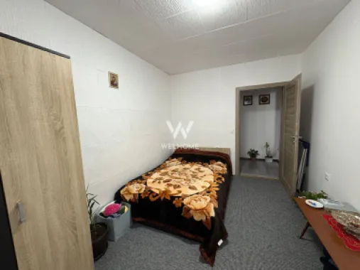 Casa tip duplex - 4 camere, balcon si curte proprie - Zona Lazaret