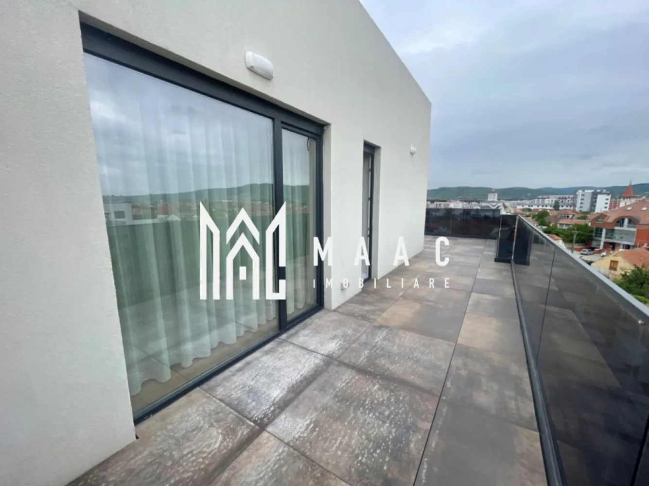 Penthouse de inchiriat | 120 mp | zona Lazaret