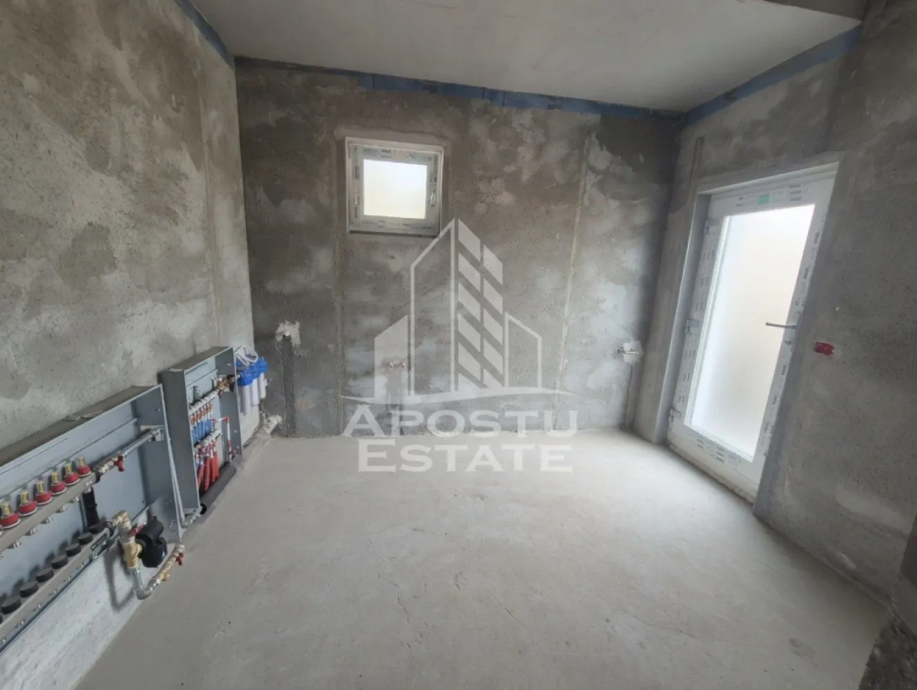 Casă de vânzare în Iecea Mică, de finalizat după propriul gust
