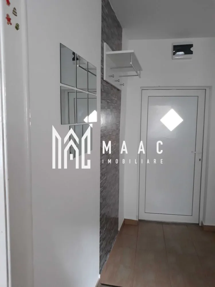 Apartament la casa 1 camera | 40 MPU | Parter | Terezian - MAAC Imobiliare vă propune spre închiriere un apartament la casă, situat în zona Terezian din Sibiu, într-o zonă liniștită și aproape de centrul orașului.

Locuința oferă confort și intimitate, fiind ideală pentru o persoană sau un cuplu.

Detalii proprietate
Suprafață utilă: 40 mp
Apartament la casă
Intrare separată
Compartimentare:
hol de acces
cameră
bucătărie separată
baie
Avantaje și dotări
Disponibil imediat
Bucătărie separată
Mobilat și utilat
Zonă liniștită
Spațiu ușor de întreținut
Acces facil către punctele de interes ale orașului
Avantaje locație
Zona Terezian – Sibiu
Aproape de:
centru
magazine
stații de autobuz
parc
farmacii și supermarketuri
Potrivit pentru

 persoană singură
 cuplu
 chirie pe termen lung

Pentru mai multe informații sau pentru a programa o vizionare, nu ezitați să ne contactați, specificand ID: CP3105665