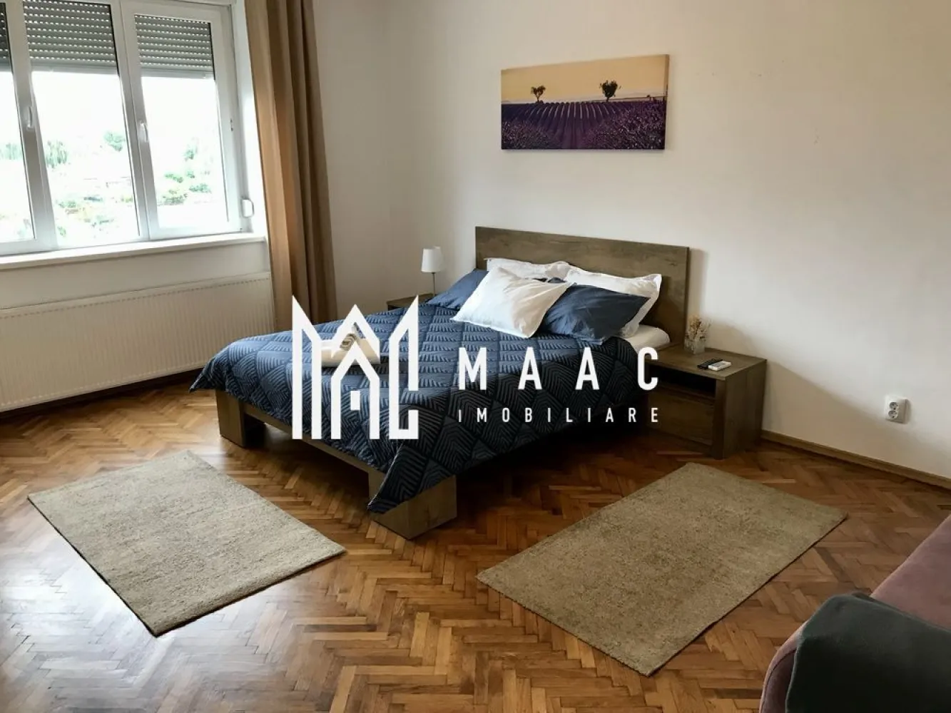 Apartament 1 camera | Etaj 2 | 50 MPU | Central - MAAC Imobiliare vă propune spre închiriere un apartament cu 1 cameră, situat în centrul Sibiului, în zona Orașului de Jos, una dintre cele mai apreciate și căutate zone ale orașului.

Locuința este potrivită atât pentru locuire personală, cât și pentru investiție sau subînchiriere în regim hotelier, datorită poziționării ultracentrale și accesului rapid către principalele atracții turistice din Sibiu.

Detalii apartament
Suprafață utilă: 50 mp
Tavan înalt
Spațiu generos și luminos
Acces la pod și pivniță
Parcare gratuită pe strada imobilului
Dotări și beneficii
Complet mobilat și utilat
Se predă exact ca în fotografii
Include:
așternuturi de pat
prosoape
veselă
tigăi și oale
Gata pentru mutare imediată sau închiriere în regim hotelier
Avantaj major
Posibilitate de închiriere „la cald”
Toate utilitățile incluse în preț
Chirie: 440 euro/lună cu utilități incluse
Avantaje locație
Centrul Istoric Sibiu – Orașul de Jos
Aproape de:
restaurante
cafenele
magazine
obiective turistice
zone pietonale
Acces rapid către toate punctele de interes din oraș
Potrivit pentru

 locuință personală
 cuplu
 investiție
 regim hotelier
 închiriere pe termen lung

Pentru mai multe informații sau pentru a programa o vizionare, nu ezitați să ne contactați, specificand ID: CP3106043