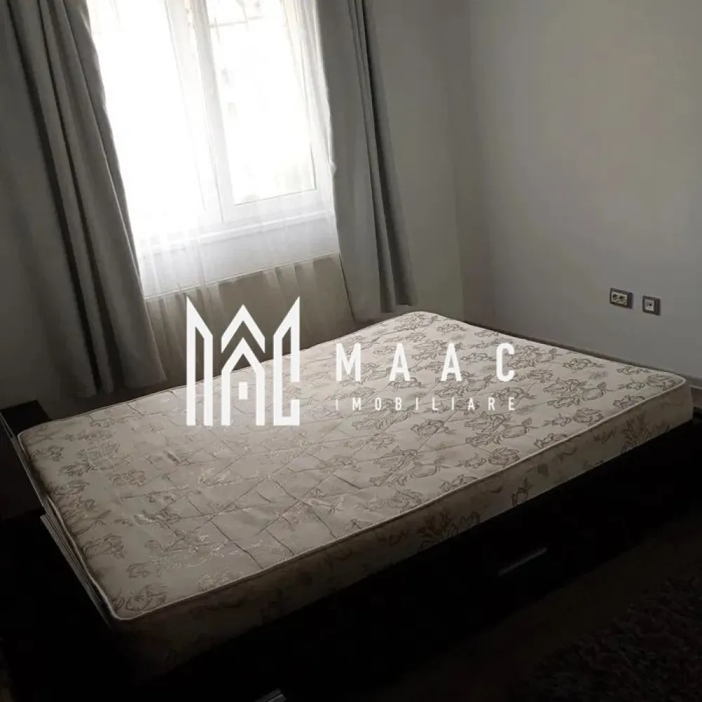 Apartament 3 camere I Decomandat I Etaj 2 I Rahovei- Supeco - Se oferă spre închiriere apartament cu 3 camere decomandate, situat la etajul 2 din 4 al unui imobil amplasat în zona Rahovei – Supeco, o locație apreciată pentru accesibilitate și apropierea față de toate facilitățile importante ale orașului.

Locuința este complet mobilată și utilată, fiind ideală pentru familie sau persoane care își doresc spațiu și confort.

Caracteristici:
3 camere decomandate
Etaj 2 din 4
Complet mobilat și utilat
Compartimentare practică și eficientă
Apartament luminos și bine întreținut
Avantaje:
Disponibil imediat
Se închiriază pe termen lung
Se acceptă animale de companie
Zonă foarte bine conectată la magazine, transport public, școli și alte facilități
Ideal pentru familie sau cupluri care caută confort și accesibilitate

Un apartament spațios și funcțional, situat într-o zonă apreciată din Sibiu, pregătit pentru mutare imediată.

Pentru informati si vizionari: CP3106200