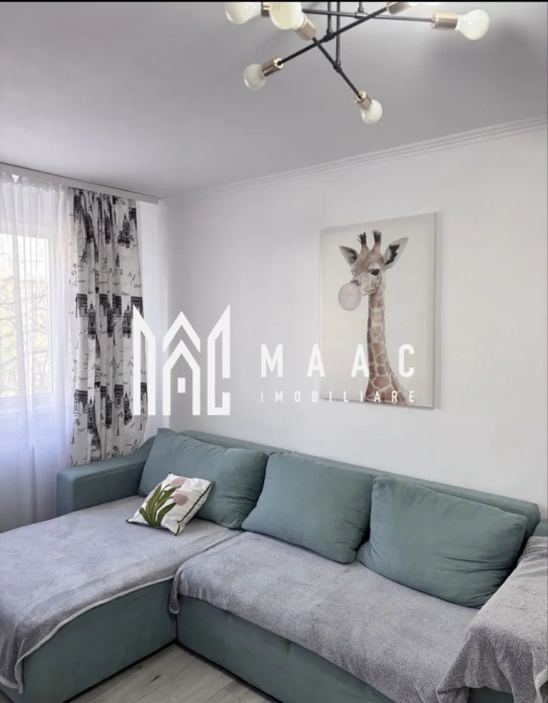 Apartament 3 camere | Ostroveni | Etaj 2 | 94 mpu | - MAAC Imobiliare vă propune spre vânzare un apartament spațios și modern, situat pe Bulevardul Tineretului, în zona S2 din Râmnicu Vâlcea, una dintre cele mai apreciate zone rezidențiale ale orașului. Proprietatea este amplasată la etajul 2 din 10 și oferă un echilibru perfect între confort, funcționalitate și poziționare excelentă.
Cu o suprafață utilă generoasă de 94 mp, apartamentul este ideal pentru o familie care își dorește spațiu, lumină naturală și acces rapid către toate facilitățile importante ale orașului. Se vinde complet mobilat și utilat, fiind pregătit pentru mutare imediată. Liftul din bloc a fost schimbat recent.Instalatia electrica si sanitara a fost schimbata total.
Apartament cu 4 camere
Suprafață utilă de 94 mp
Etaj 2 din 10
Situat pe Bulevardul Tineretului – zona S2
Complet mobilat și utilat
Ideal pentru locuit sau investiție
Compartimentare practică și luminoasă
Compartimentare:
Living generos și luminos
3 dormitoare spațioase
Bucătărie complet mobilată și utilată
2 băi
2 balcoane
Hol bine organizat
Dotări:
Mobilier complet
Electrocasnice incluse
Finisaje moderne
Spații generoase și bine iluminate natural
Compartimentare eficientă
Apartament pregătit pentru mutare imediată
Avantaje:
Poziționare excelentă într-o zonă apreciată
Acces rapid către magazine, școli și grădinițe
Ideal pentru familie
Etaj intermediar
Spațiu generos și confort ridicat
Potrivit și pentru investiție
Pentru mai multe informații și programarea unei vizionări:
Echipa MAAC Imobiliare vă stă la dispoziție. ID 3107833