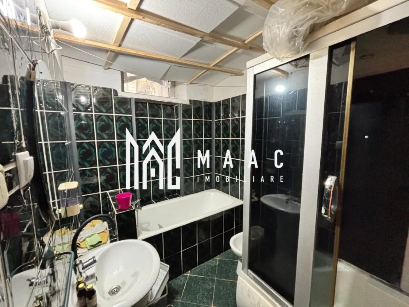 Apartament 4 camere | Etaj 1 | Curte comuna | 114 MPU | Ultracentral