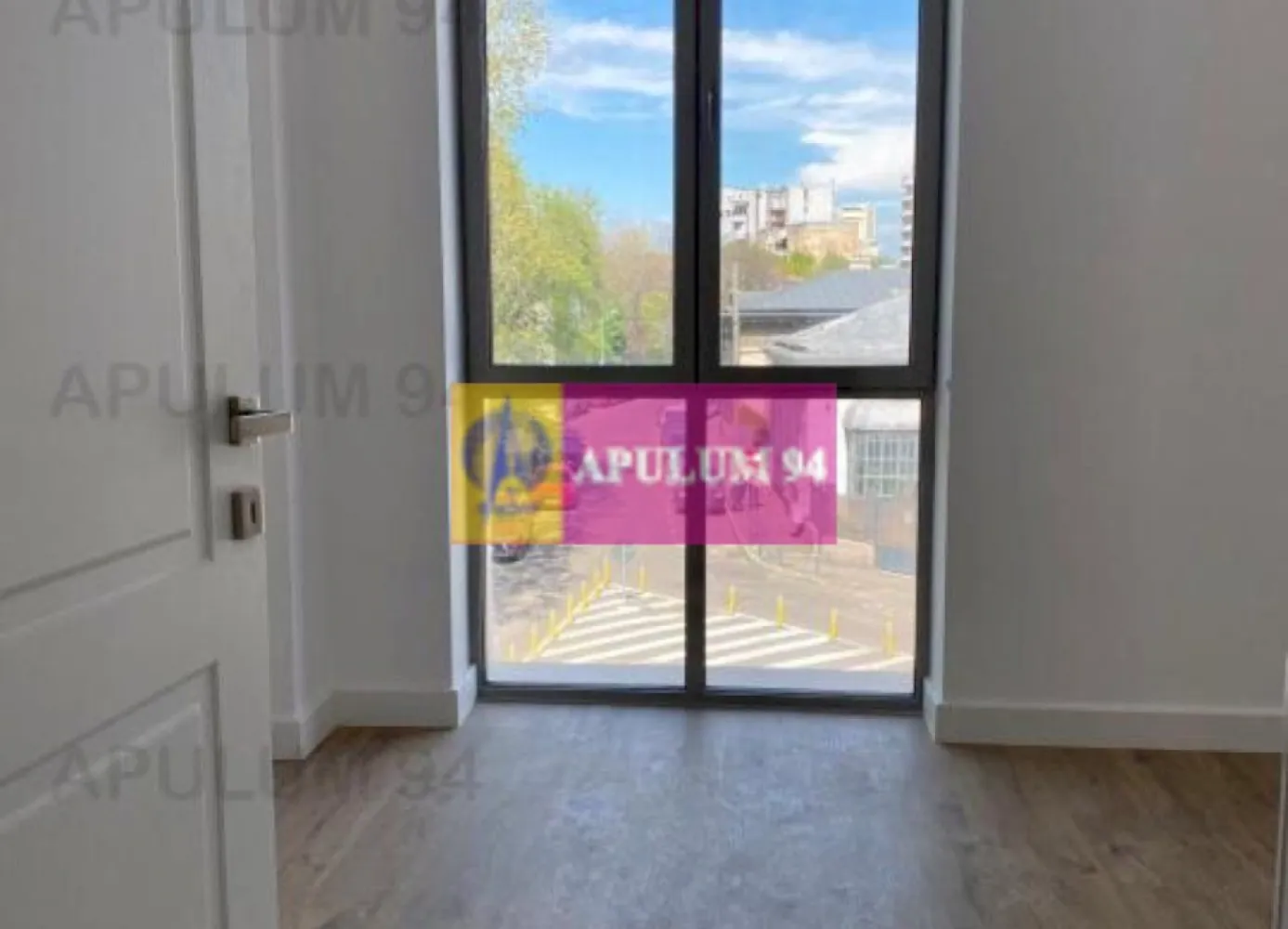 Apartament 3 camere 85mp | OFERTA SPECIALA - Arhitectura proiectului boutique Licurg 2 Prime Residence încorporează elemente de design specifice zonei, evidențiindu-se prin fațade elegante și detalii de piatră atent lucrate, ce se integrează armonios în peisajul local. Materialele, culorile și texturile sunt alese pentru a menține un aspect estetic în armonie cu stilul arhitectural tradițional al zonei.

Proiectul include o selecție diversă de apartamente cu 3 și 4 camere , caracterizate prin ferestre ample, camere luminoase si o locatie speciala.

NOTA: Apartamentul se poate inchiria la pretul de 1650 euro + TVA lunar. ( OFERTA SPECIALA - timp limitat ).
Contract minim 1 an. Loc parcare subteran 150 euro + TVA/ lunar.
Detalii Apartament ( ref ap 11)
3 camere
Decomandat
85mp utili
Terasa 5 mp
Etaj 2/3

CONTACT
apulum94@apulum94.ro
adrian@apulum94.ro
Whatsapp +40733683453

The architecture of Licurg 2 Prime Residence boutique project incorporates design elements specific to the area, featuring elegant facades and meticulously crafted stone details that harmonize with the local landscape. The materials, colors, and textures are chosen to maintain an aesthetic consistent with the traditional architectural style of the area.

The project includes a diverse selection of 3 and 4-room apartments, characterized by large windows that allow natural light to flood the spacious, well-organized interiors.
Price per parking space is 32.000 euro + VAT. There are 2 parking spaces for each apartment, in the underground parking space.
Apartment Details:

3 rooms
Detached layout
85 sqm usable area
5 sqm terrace
Floor 2/3
Contact:

Email: apulum94@apulum94.ro, adrian@apulum94.ro
WhatsApp: +40733683453

EXTERIOR:

Rame din aluminiu:

Barieră termică ALIPLAST, culoare bej RAL 7044
Fixare mecanică pe cadru de oțel 30 x 30 mm
Geamuri triple:

Compoziție generală: Sticlă 6 mm 4S, distanțier 16 mm WE, sticlă float 4 mm, sticlă low E 6 mm
Parter spre stradă: Sticlă temperată KN 166 ESG 6 mm, distanțier 16 mm WE, sticlă float 4 mm, sticlă laminată low E 4.4.1 mm
Valoare U totală: 1,05 pentru rame și ferestre din aluminiu
PEISAGISTICĂ:

Design exterior:

Alee de intrare cu plăci ceramice
Drum de acces la subsol asfaltat
Mobilier urban pe platforme de beton, cu zone de flori integrate
Spații verzi:

Pe plăci de beton: Ghivece de plante (adâncime 50-70 cm), arbuști și gazon la rampa de intrare
Pe sol natural: Plantații de arbori și arbuști, gazon, pentru uz exclusiv apartamentelor 1 și 2
INTERIOR:

Pereți cu vopsea multistrat:

Trei straturi de vopsea albă lavabilă pe plăci de gips tencuite
Bază din bloc ceramic de 30 cm grosime
Pardoseli ceramice și laminat:

Plăci ceramice antiderapante și lemn laminat pe șapă de ciment
Izolație și calitate a construcției:

Izolație din lână minerală între cărămizi și plăci de gips pentru eficiență termică
Proiectare orientată spre confort și economie de energie