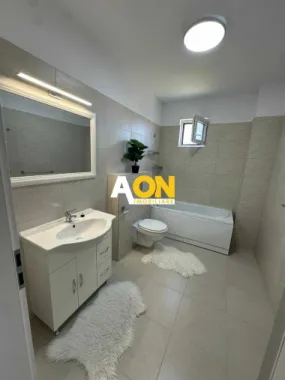 Apartament decomandat 3 camere de închiriat | 80 mp | Bloc cu lift