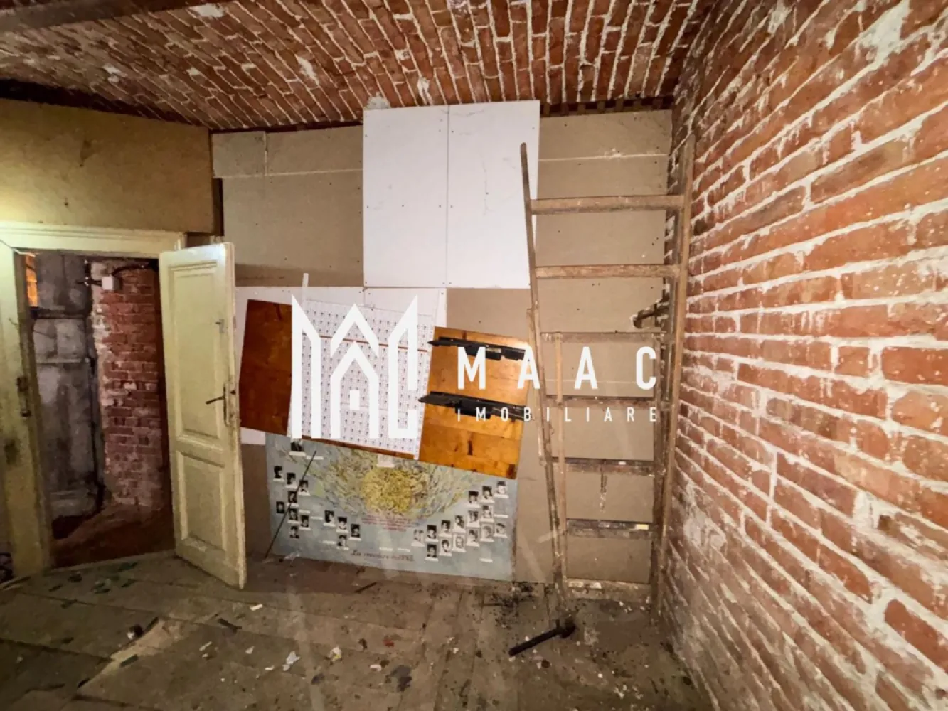 Apartament 4 camere | Etaj 1 | Curte comuna | 114 MPU | Ultracentral