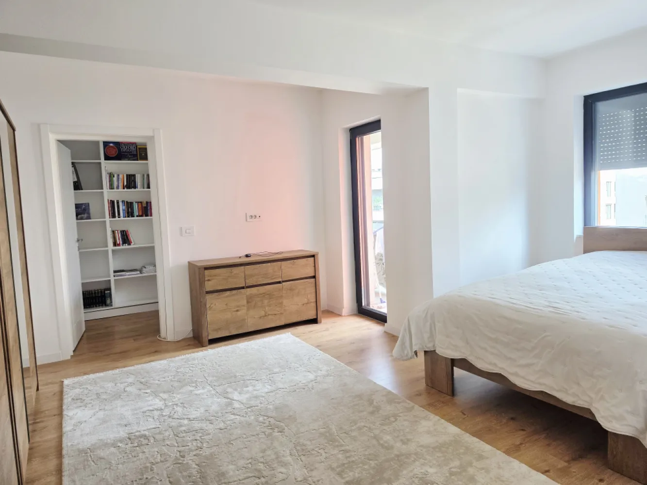 APARTAMENT 2 CAMERE +, complet mobilat si utilat