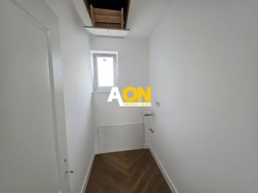 Casă 4 camere, 375 mp teren, predare la cheie, zona Valea Popii